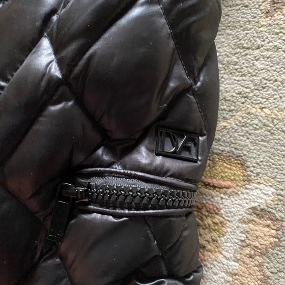 DVF quilted long puffer jacket - Picture 9 of 13
